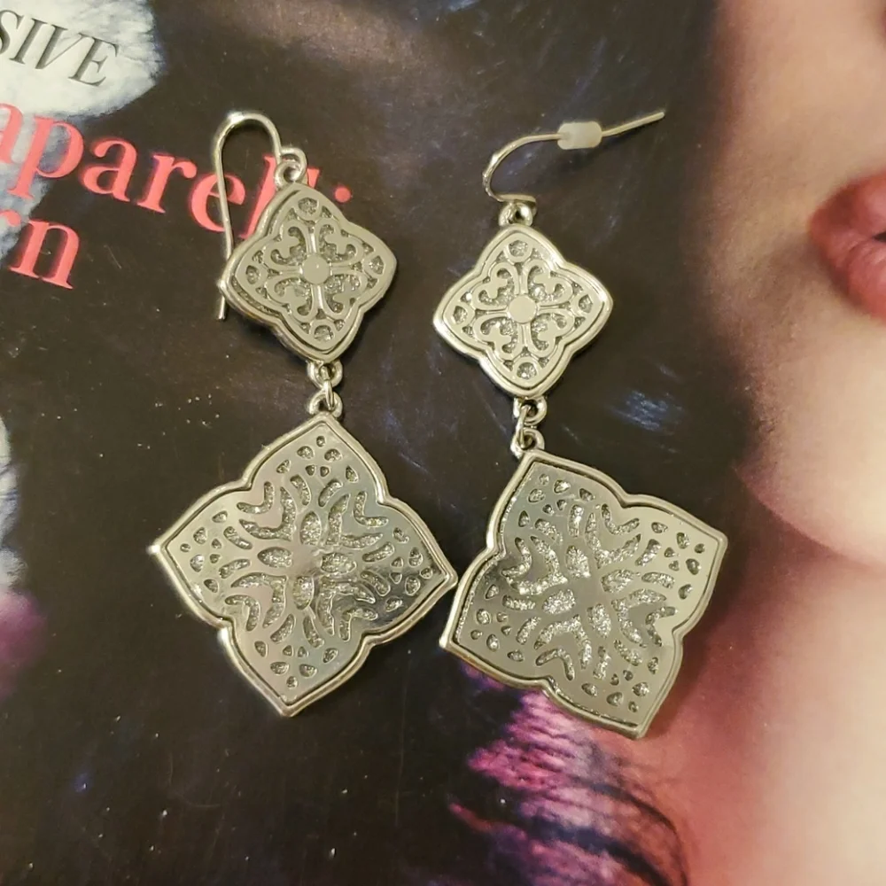 Silver tone beautiful earrings pierced ears NEW